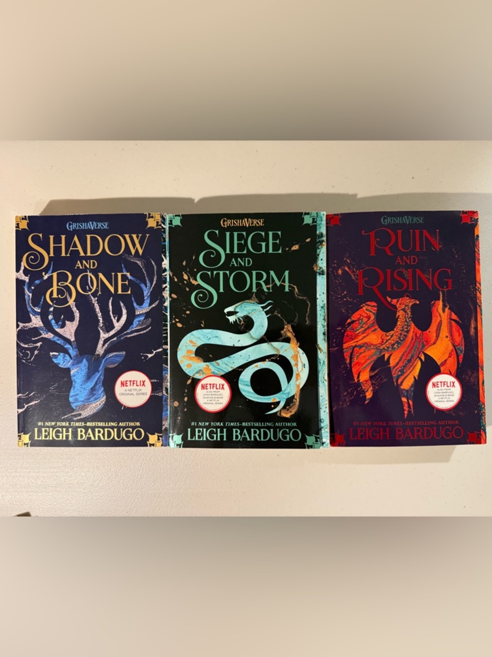 Shadow and Bone Trilogy Set Leigh Bardugo (3 Books) Grishaverse
